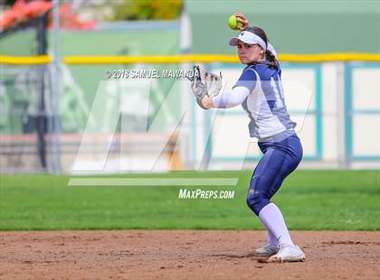 Thumbnail 3 in Crescenta Valley vs Barstow photogallery.