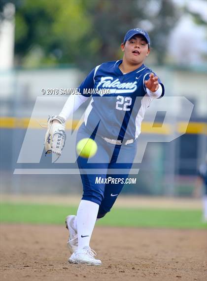Thumbnail 2 in Crescenta Valley vs Barstow photogallery.
