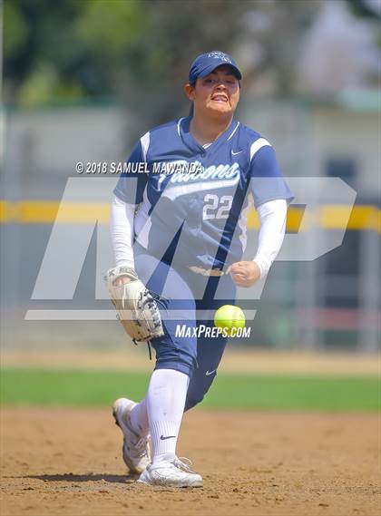 Thumbnail 2 in Crescenta Valley vs Barstow photogallery.