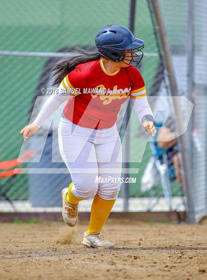Thumbnail 1 in Crescenta Valley vs Barstow photogallery.