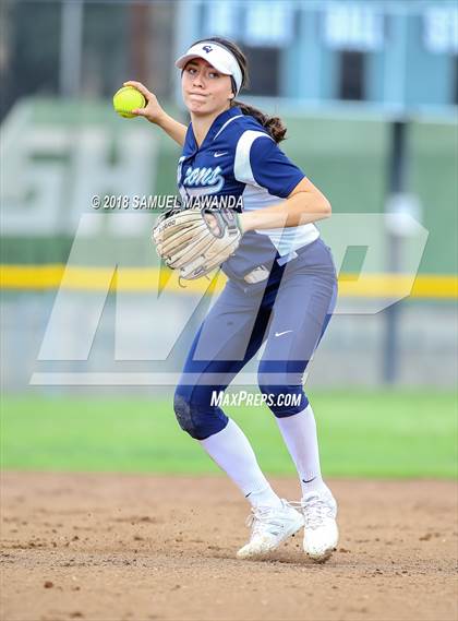 Thumbnail 2 in Crescenta Valley vs Barstow photogallery.