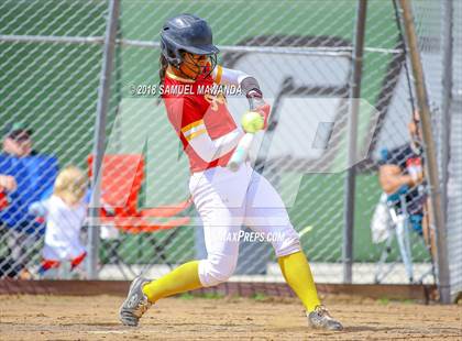 Thumbnail 2 in Crescenta Valley vs Barstow photogallery.