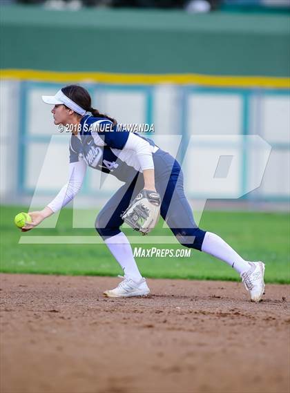 Thumbnail 1 in Crescenta Valley vs Barstow photogallery.