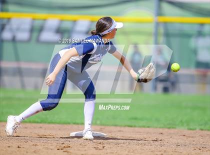 Thumbnail 3 in Crescenta Valley vs Barstow photogallery.