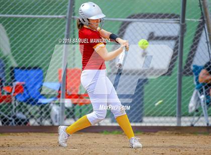 Thumbnail 3 in Crescenta Valley vs Barstow photogallery.
