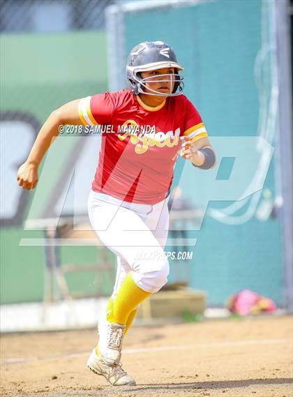 Thumbnail 3 in Crescenta Valley vs Barstow photogallery.