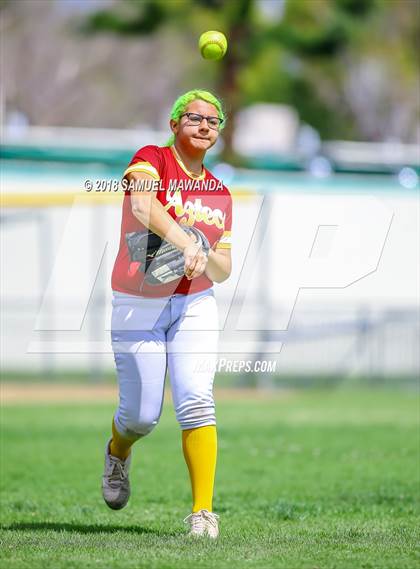 Thumbnail 1 in Crescenta Valley vs Barstow photogallery.