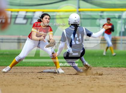 Thumbnail 3 in Crescenta Valley vs Barstow photogallery.