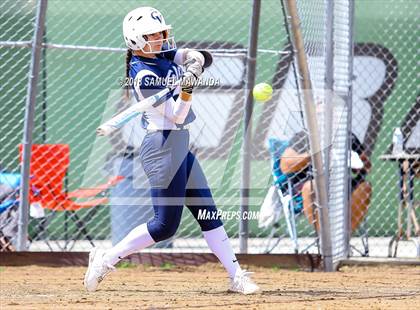 Thumbnail 3 in Crescenta Valley vs Barstow photogallery.