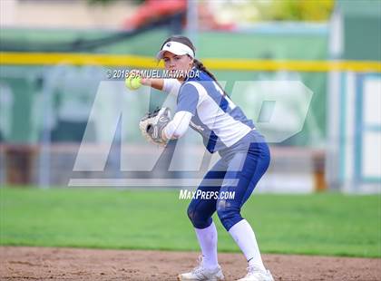 Thumbnail 1 in Crescenta Valley vs Barstow photogallery.