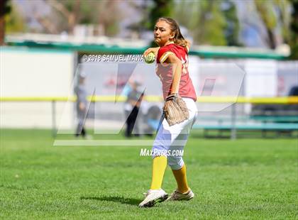 Thumbnail 3 in Crescenta Valley vs Barstow photogallery.
