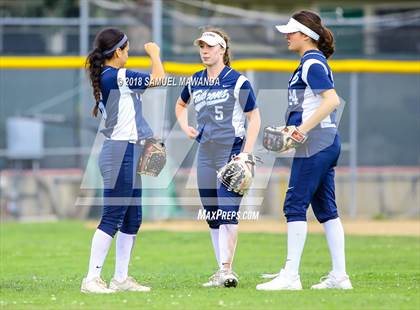 Thumbnail 3 in Crescenta Valley vs Barstow photogallery.