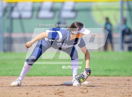 Thumbnail 2 in Crescenta Valley vs Barstow photogallery.