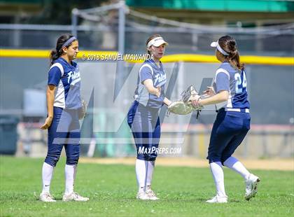 Thumbnail 1 in Crescenta Valley vs Barstow photogallery.
