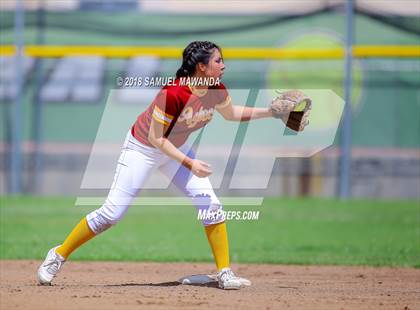 Thumbnail 1 in Crescenta Valley vs Barstow photogallery.