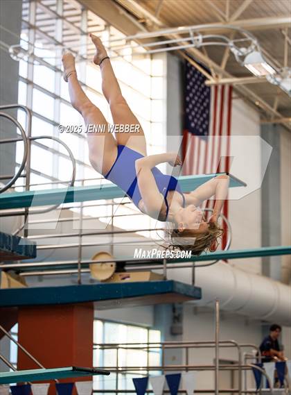 Thumbnail 3 in NIAA 4A Final (Diving) photogallery.