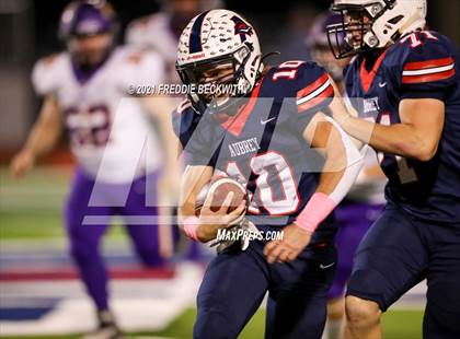 Thumbnail 1 in Sanger @ Aubrey photogallery.