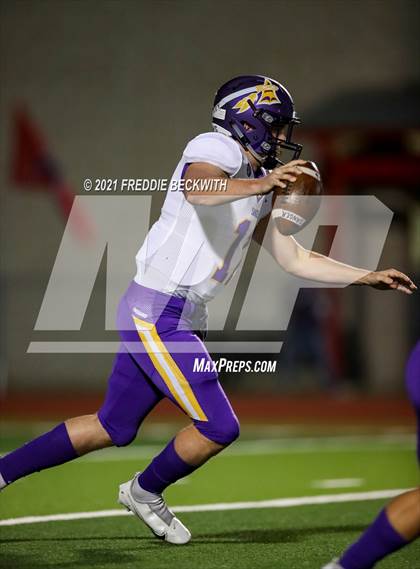 Thumbnail 2 in Sanger @ Aubrey photogallery.