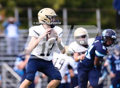 Thumbnail 3 in Bishop Grimes vs Thousand Islands photogallery.