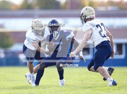 Thumbnail 1 in Bishop Grimes vs Thousand Islands photogallery.