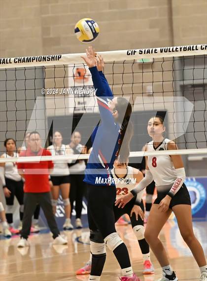 Thumbnail 1 in Immanuel vs Bell Gardens (CIF Division 5 Final) photogallery.