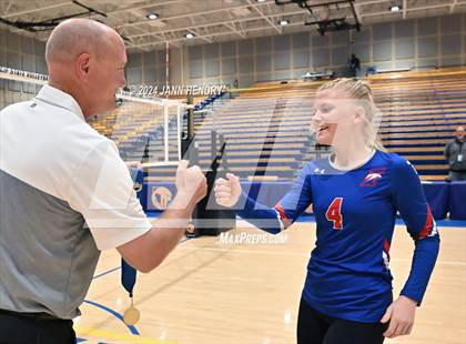 Thumbnail 3 in Immanuel vs Bell Gardens (CIF Division 5 Final) photogallery.