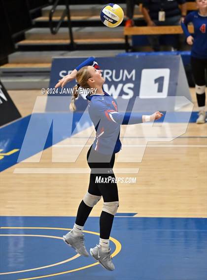 Thumbnail 3 in Immanuel vs Bell Gardens (CIF Division 5 Final) photogallery.