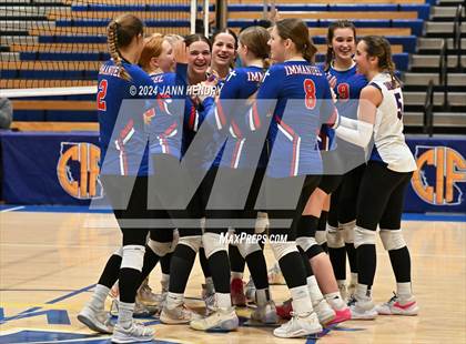 Thumbnail 3 in Immanuel vs Bell Gardens (CIF Division 5 Final) photogallery.