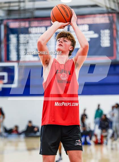 Thumbnail 3 in Long Island Lutheran Vs Kennedy (NYC Elite 32 Fall Brawl Tipoff) photogallery.