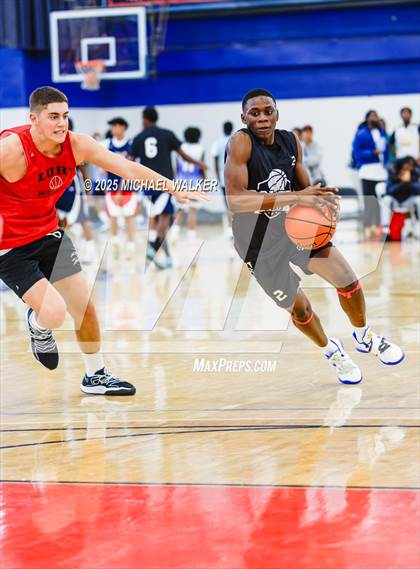 Thumbnail 1 in Long Island Lutheran Vs Kennedy (NYC Elite 32 Fall Brawl Tipoff) photogallery.