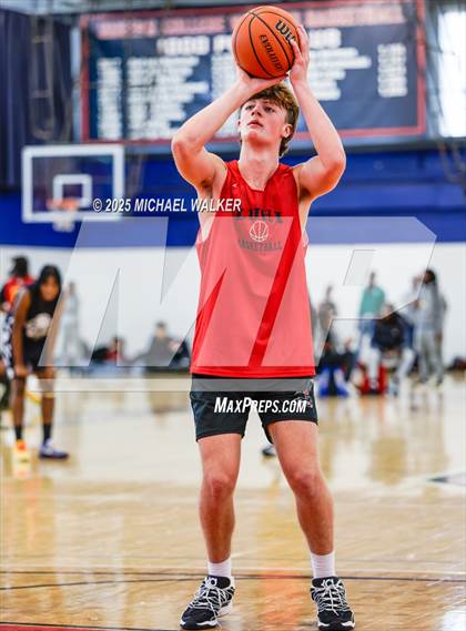 Thumbnail 2 in Long Island Lutheran Vs Kennedy (NYC Elite 32 Fall Brawl Tipoff) photogallery.