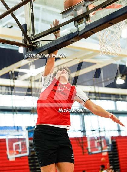 Thumbnail 3 in Long Island Lutheran Vs Kennedy (NYC Elite 32 Fall Brawl Tipoff) photogallery.