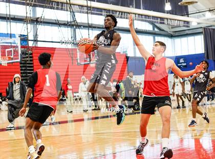 Thumbnail 2 in Long Island Lutheran Vs Kennedy (NYC Elite 32 Fall Brawl Tipoff) photogallery.