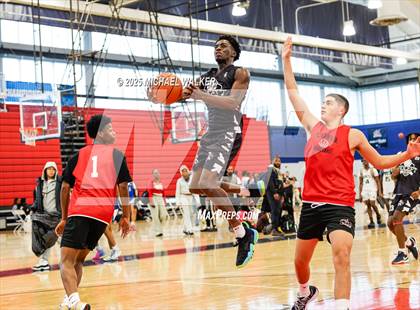 Thumbnail 3 in Long Island Lutheran Vs Kennedy (NYC Elite 32 Fall Brawl Tipoff) photogallery.