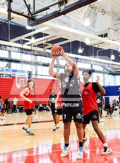 Thumbnail 2 in Long Island Lutheran Vs Kennedy (NYC Elite 32 Fall Brawl Tipoff) photogallery.