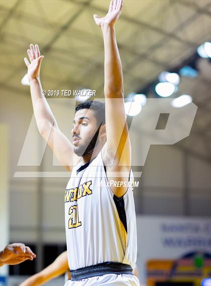 Thumbnail 3 in Mountain View vs. Wilcox (S.C. Warriors/Aptos Tournament) photogallery.