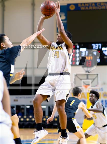 Thumbnail 3 in Mountain View vs. Wilcox (S.C. Warriors/Aptos Tournament) photogallery.