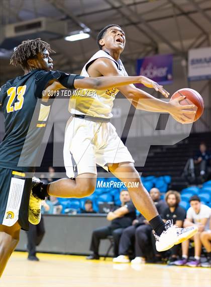 Thumbnail 2 in Mountain View vs. Wilcox (S.C. Warriors/Aptos Tournament) photogallery.
