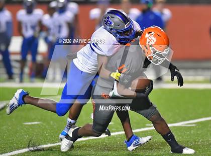 Thumbnail 2 in Pewitt vs. Elysian Fields (UIL 3A D2 Region III Semifinal) photogallery.