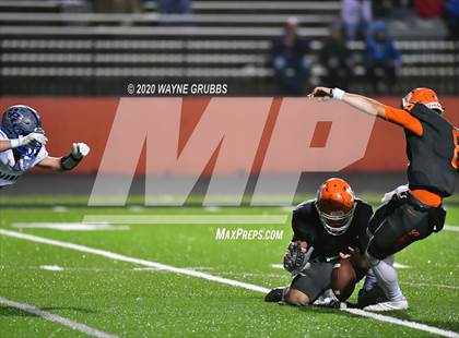 Thumbnail 1 in Pewitt vs. Elysian Fields (UIL 3A D2 Region III Semifinal) photogallery.