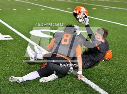 Thumbnail 3 in Pewitt vs. Elysian Fields (UIL 3A D2 Region III Semifinal) photogallery.