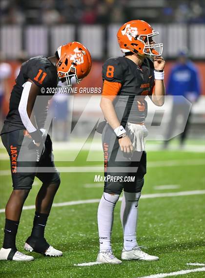 Thumbnail 2 in Pewitt vs. Elysian Fields (UIL 3A D2 Region III Semifinal) photogallery.