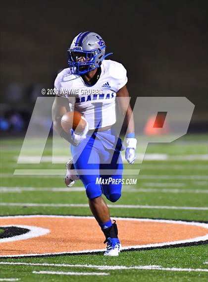 Thumbnail 1 in Pewitt vs. Elysian Fields (UIL 3A D2 Region III Semifinal) photogallery.