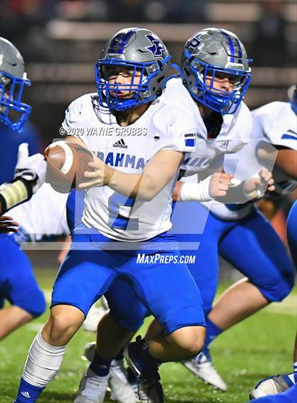 Thumbnail 3 in Pewitt vs. Elysian Fields (UIL 3A D2 Region III Semifinal) photogallery.