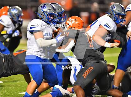 Thumbnail 3 in Pewitt vs. Elysian Fields (UIL 3A D2 Region III Semifinal) photogallery.