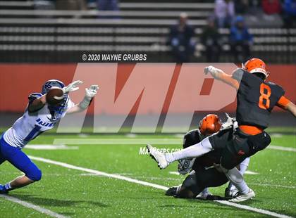 Thumbnail 2 in Pewitt vs. Elysian Fields (UIL 3A D2 Region III Semifinal) photogallery.