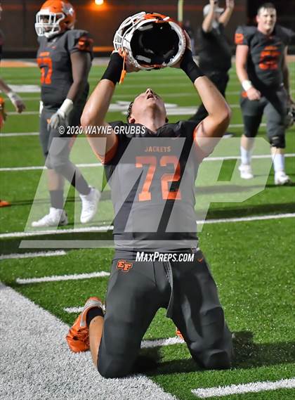 Thumbnail 2 in Pewitt vs. Elysian Fields (UIL 3A D2 Region III Semifinal) photogallery.