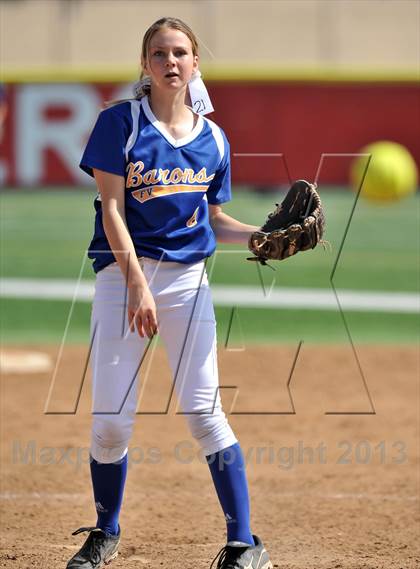 Thumbnail 2 in Fountain Valley @ Orange Lutheran (Game 1) photogallery.