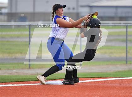 Thumbnail 2 in Broken Bow @ Checotah photogallery.