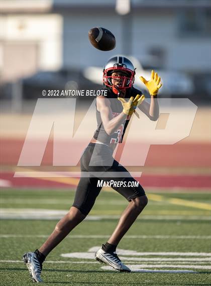 Thumbnail 1 in Perris @ Centennial photogallery.